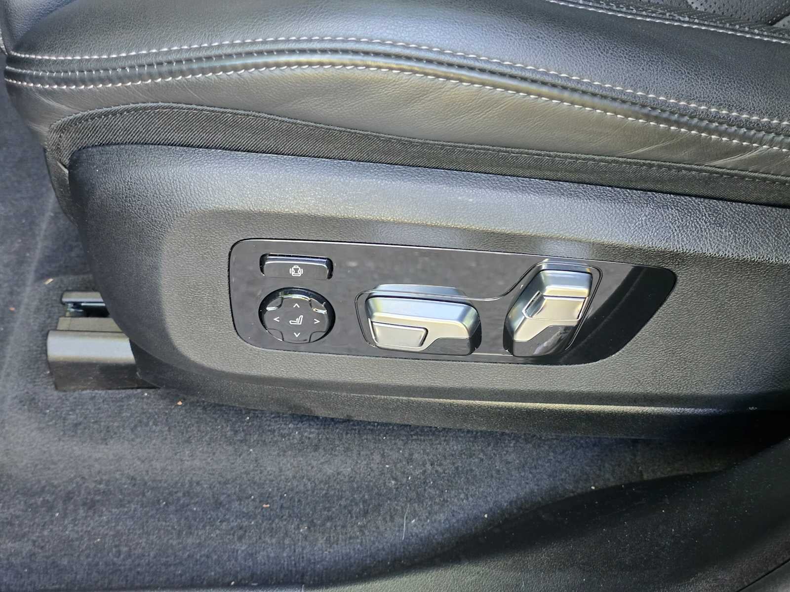 2025 BMW X7 xDrive40i xDrive40i