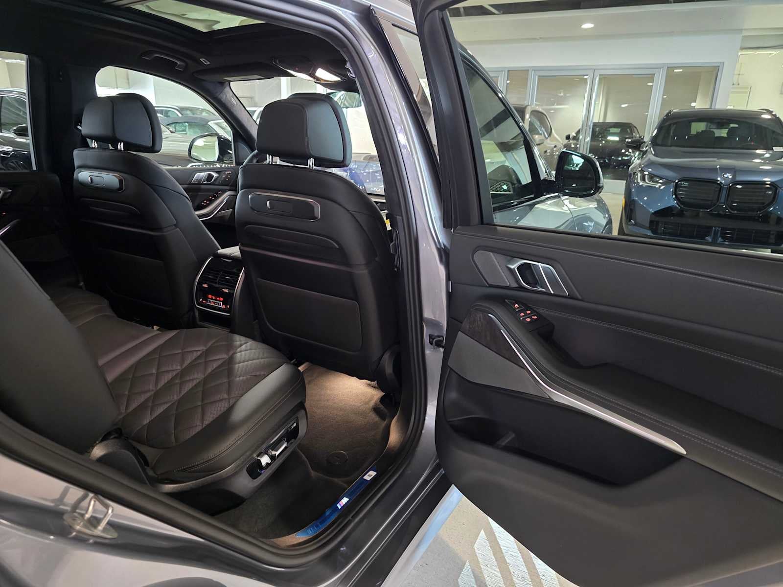 2027 BMW X7 xDrive40i xDrive40i