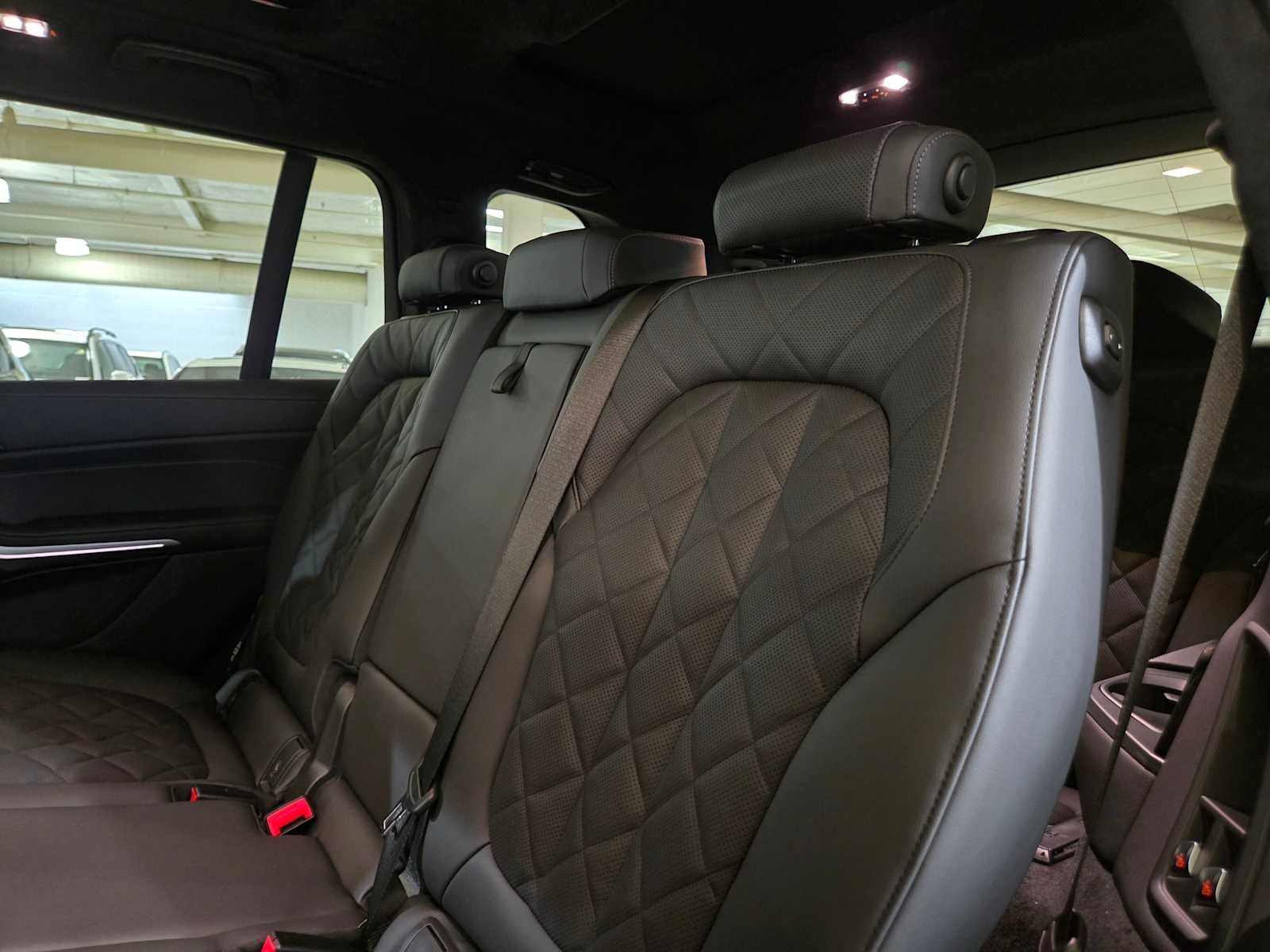 2027 BMW X7 xDrive40i xDrive40i