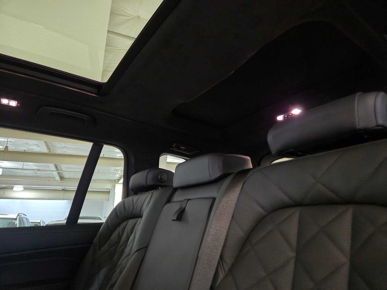 2027 BMW X7 xDrive40i xDrive40i