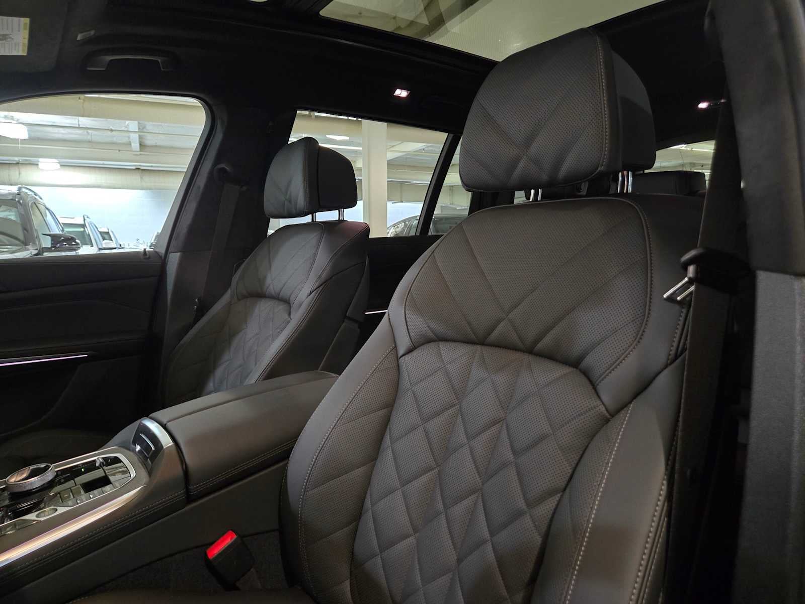 2027 BMW X7 xDrive40i xDrive40i