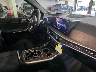 2026 BMW X7 xDrive40i xDrive40i