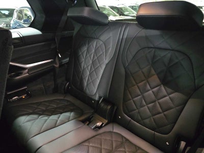 2026 BMW X7 xDrive40i xDrive40i