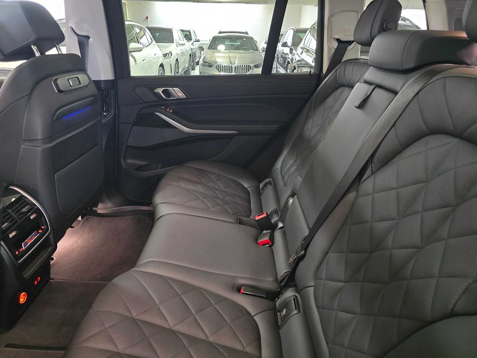 2025 BMW X7 xDrive40i xDrive40i