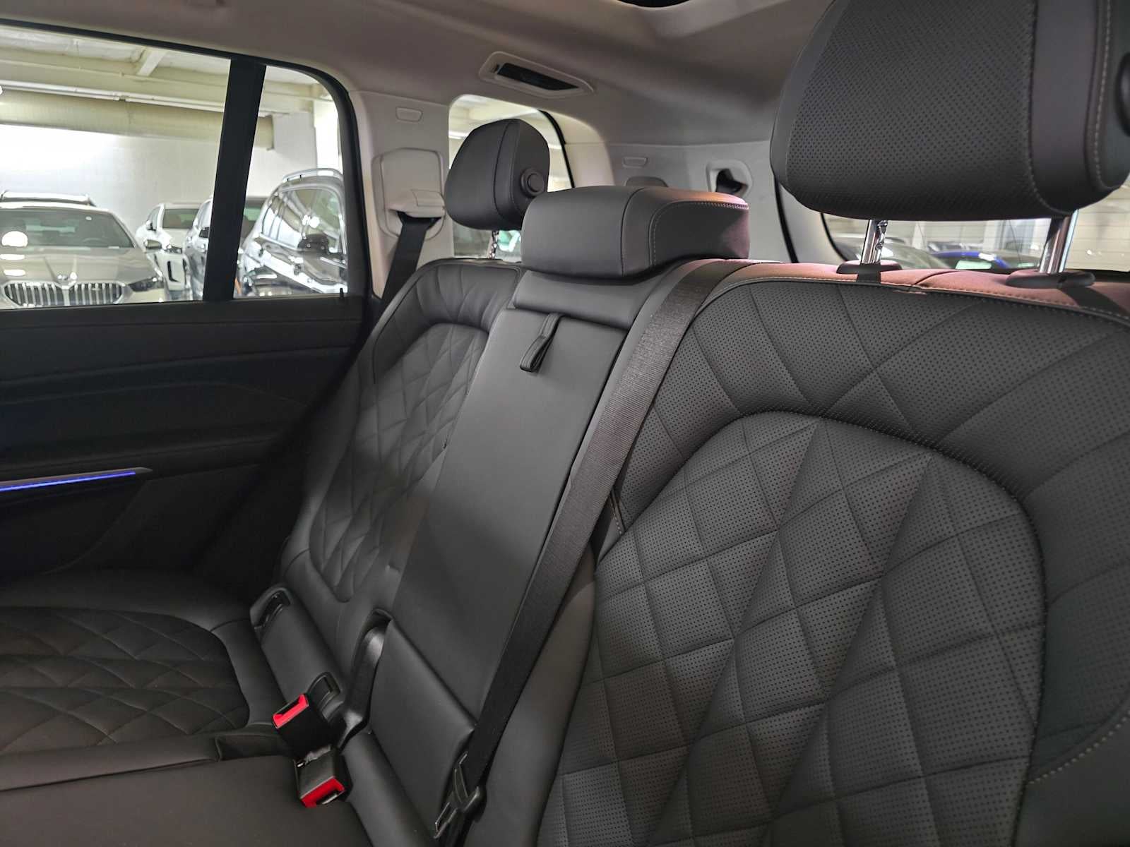 2025 BMW X7 xDrive40i xDrive40i