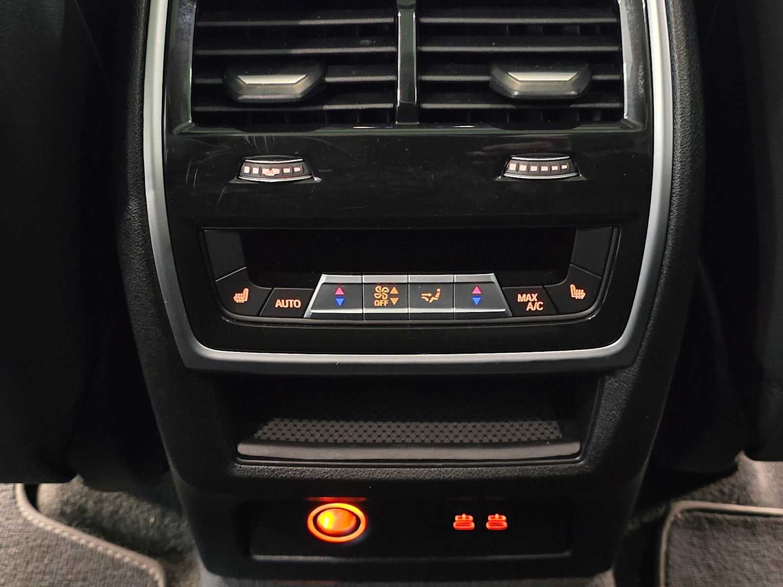 2025 BMW X7 xDrive40i xDrive40i