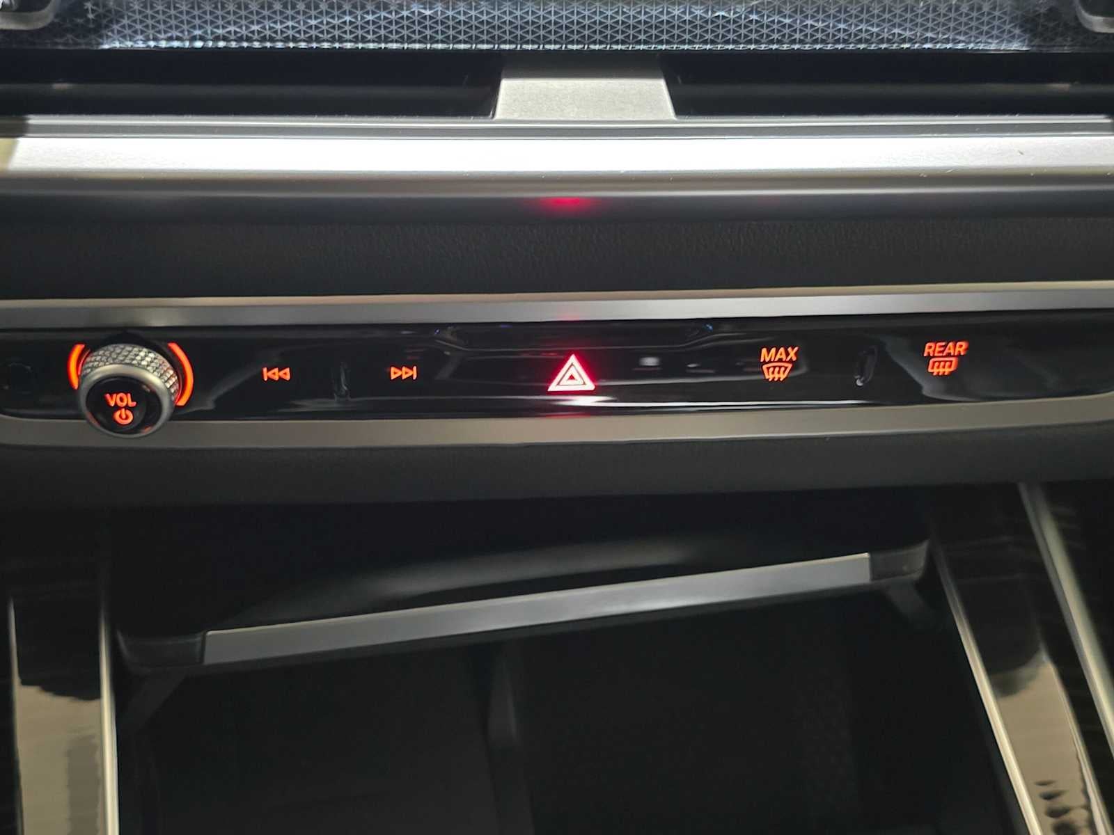 2025 BMW X7 xDrive40i xDrive40i