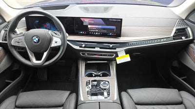 2025 BMW X7 xDrive40i xDrive40i