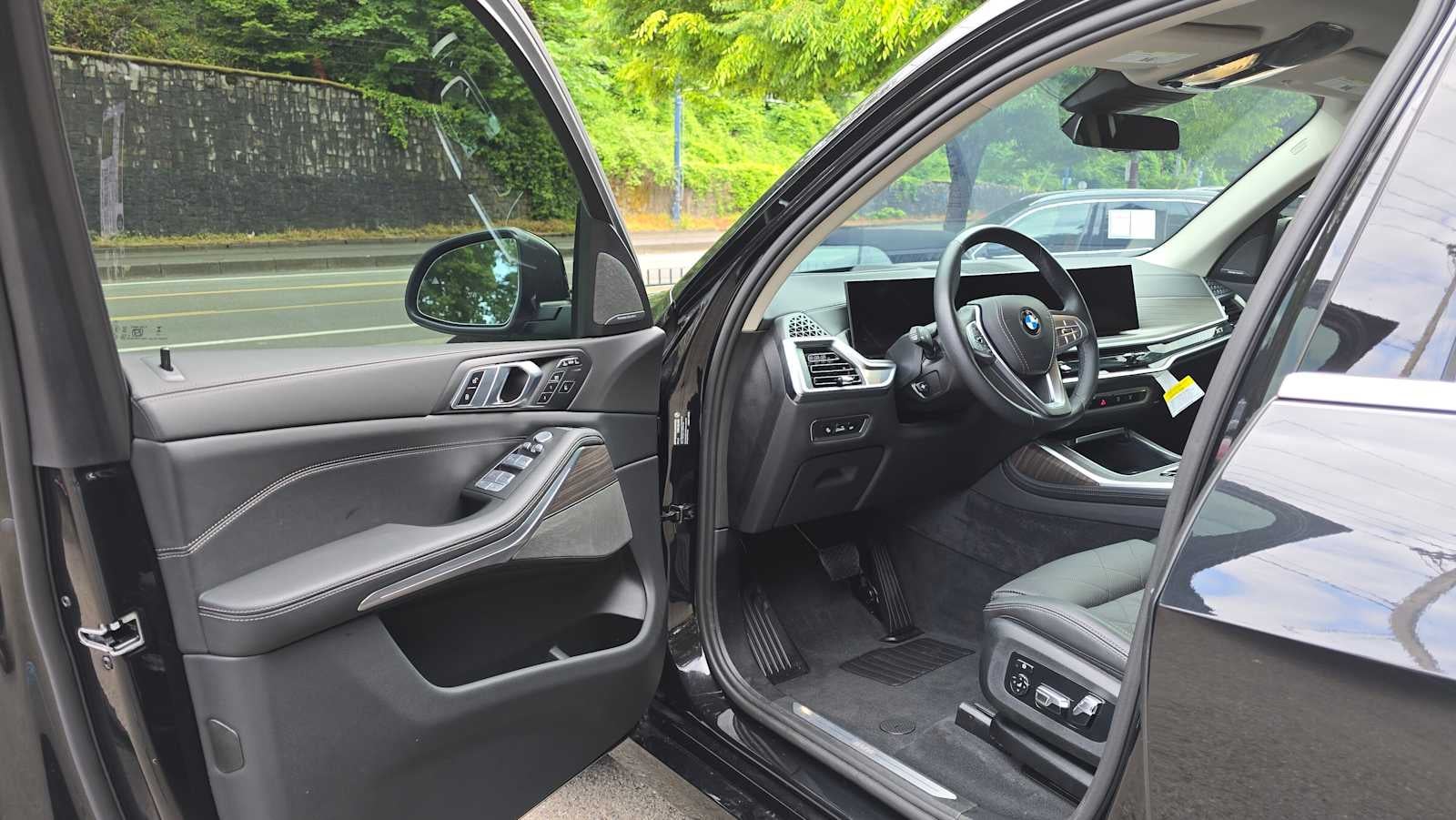 2025 BMW X7 xDrive40i xDrive40i