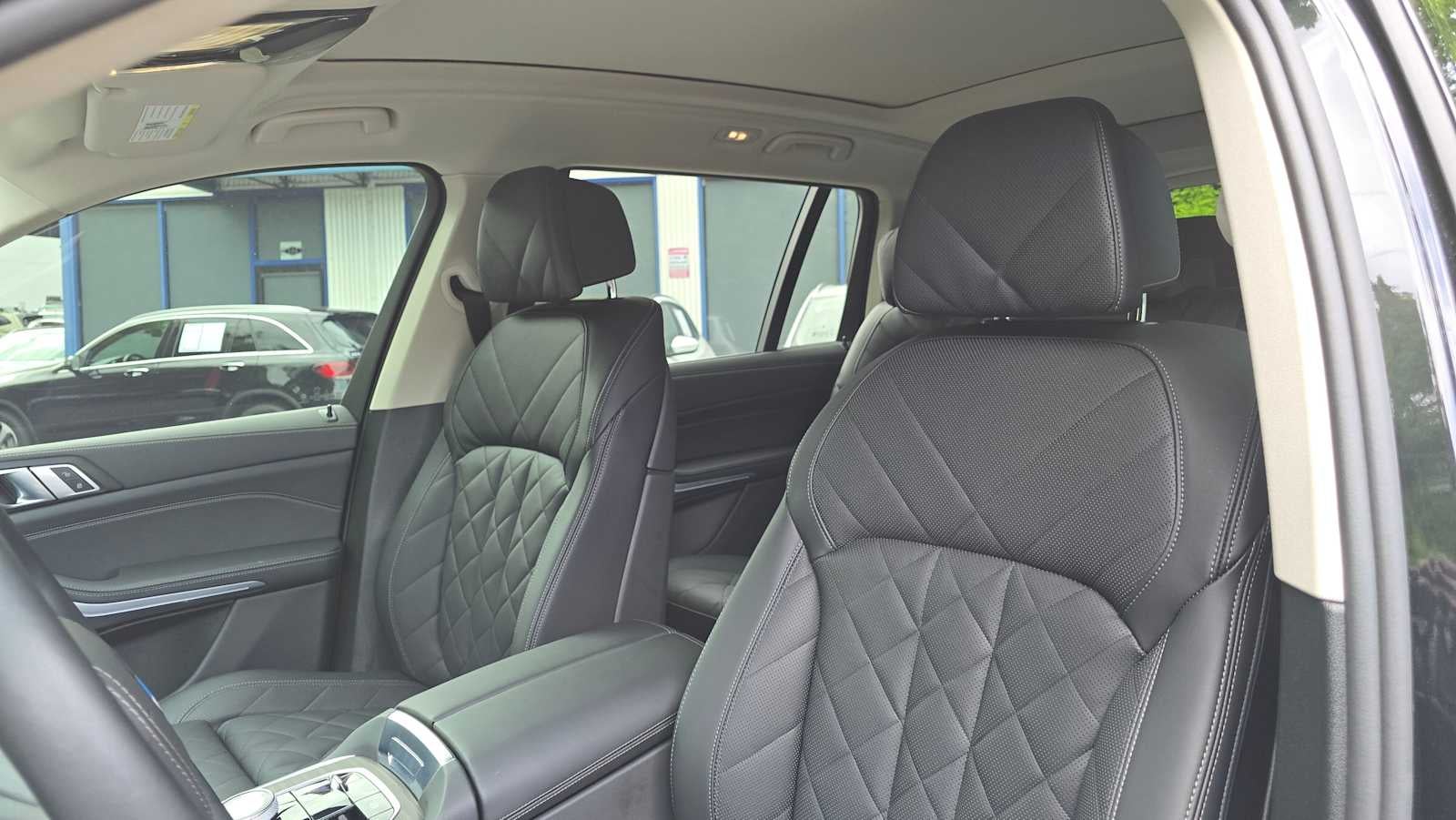 2025 BMW X7 xDrive40i xDrive40i