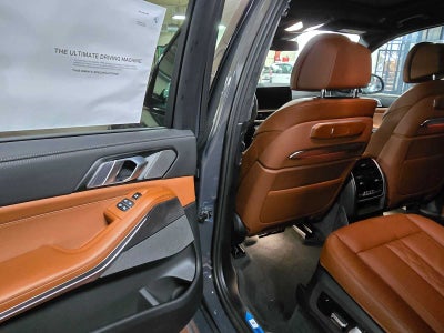 2026 BMW X7 xDrive40i xDrive40i