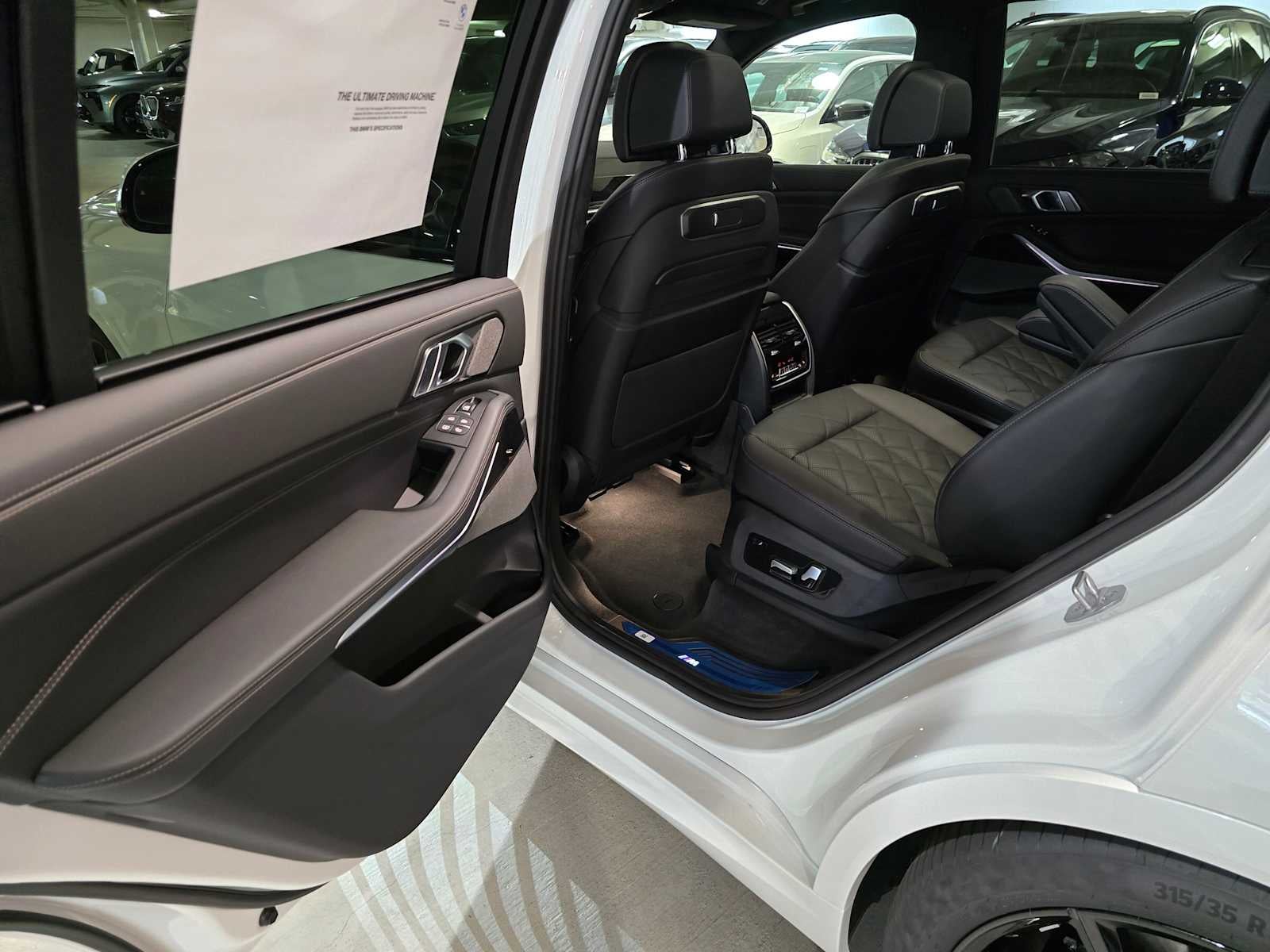 2027 BMW X7 xDrive40i xDrive40i