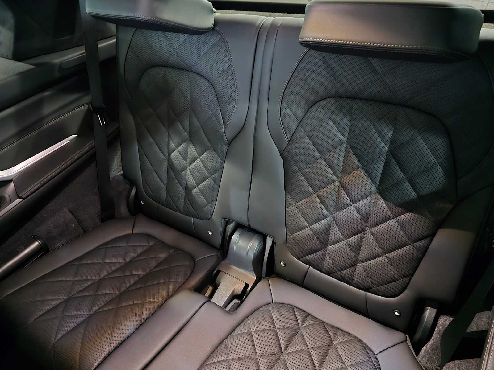 2027 BMW X7 xDrive40i xDrive40i