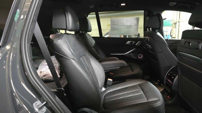 2027 BMW X7 xDrive40i xDrive40i