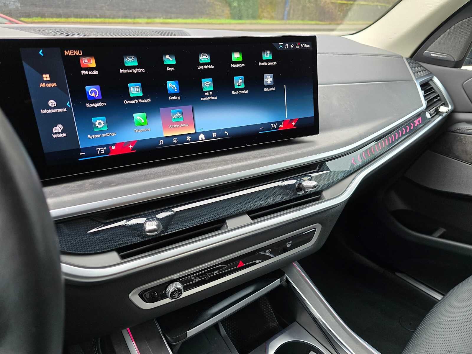 2025 BMW X7 xDrive40i