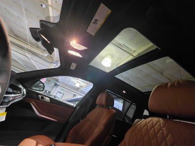 2027 BMW X7 xDrive40i