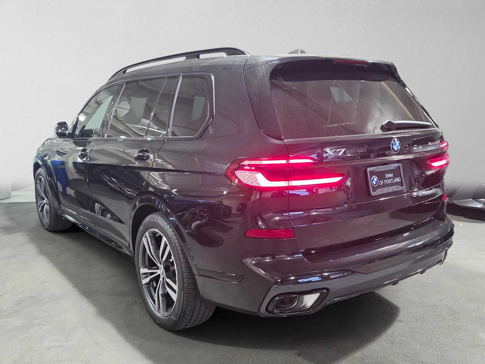 2027 BMW X7 xDrive40i