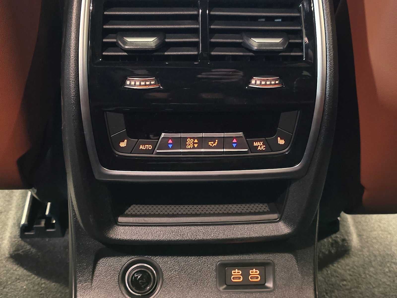 2026 BMW X7 xDrive40i xDrive40i