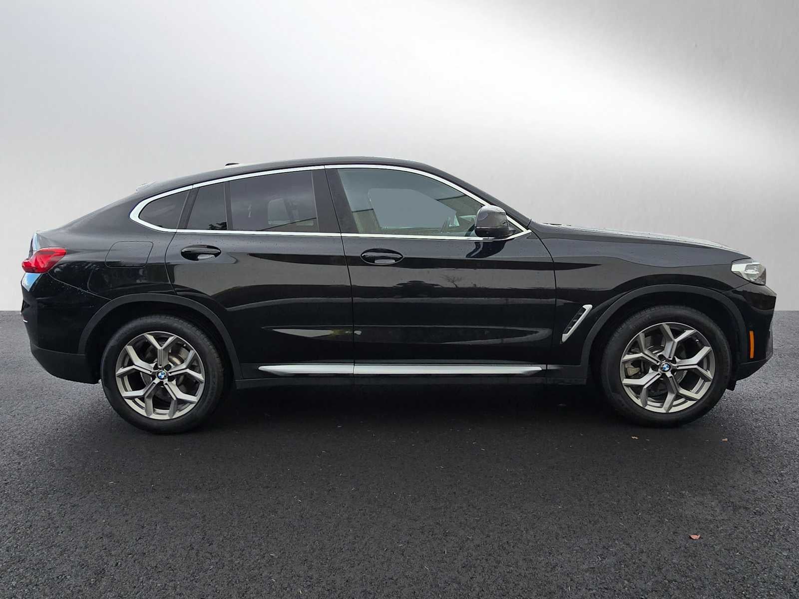 2022 BMW X4 xDrive30i