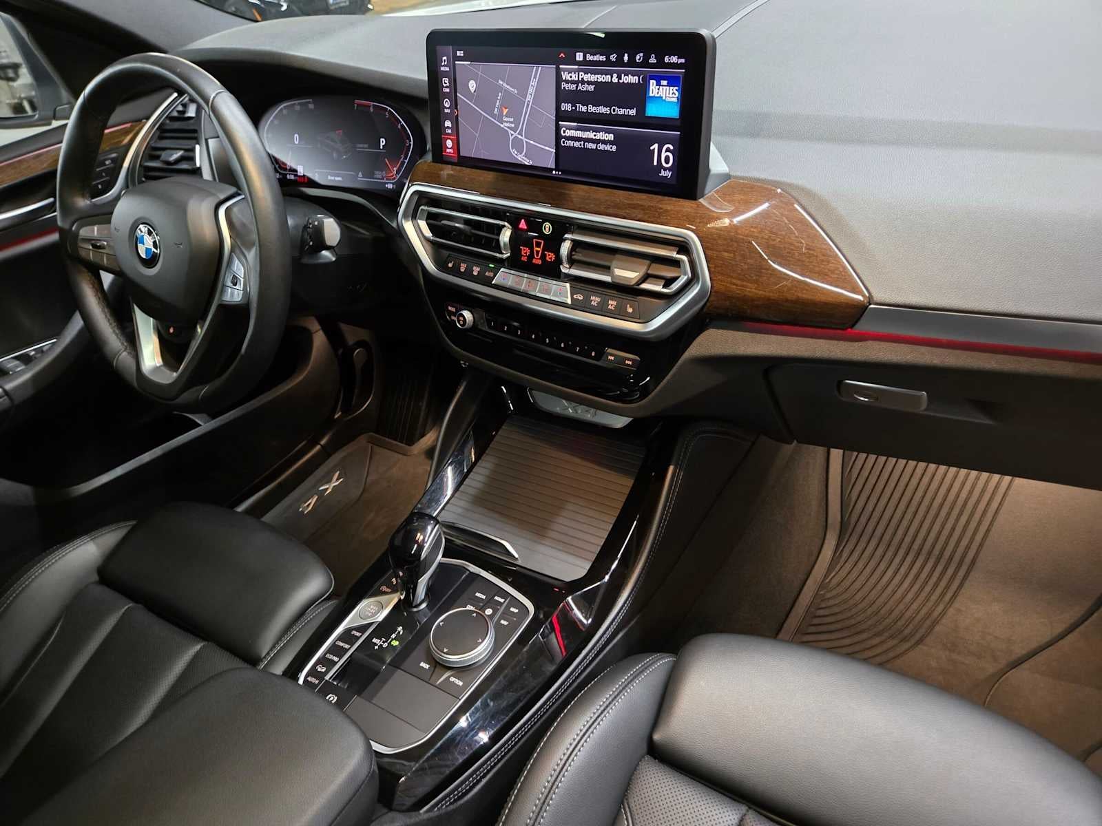 2023 BMW X4 xDrive30i