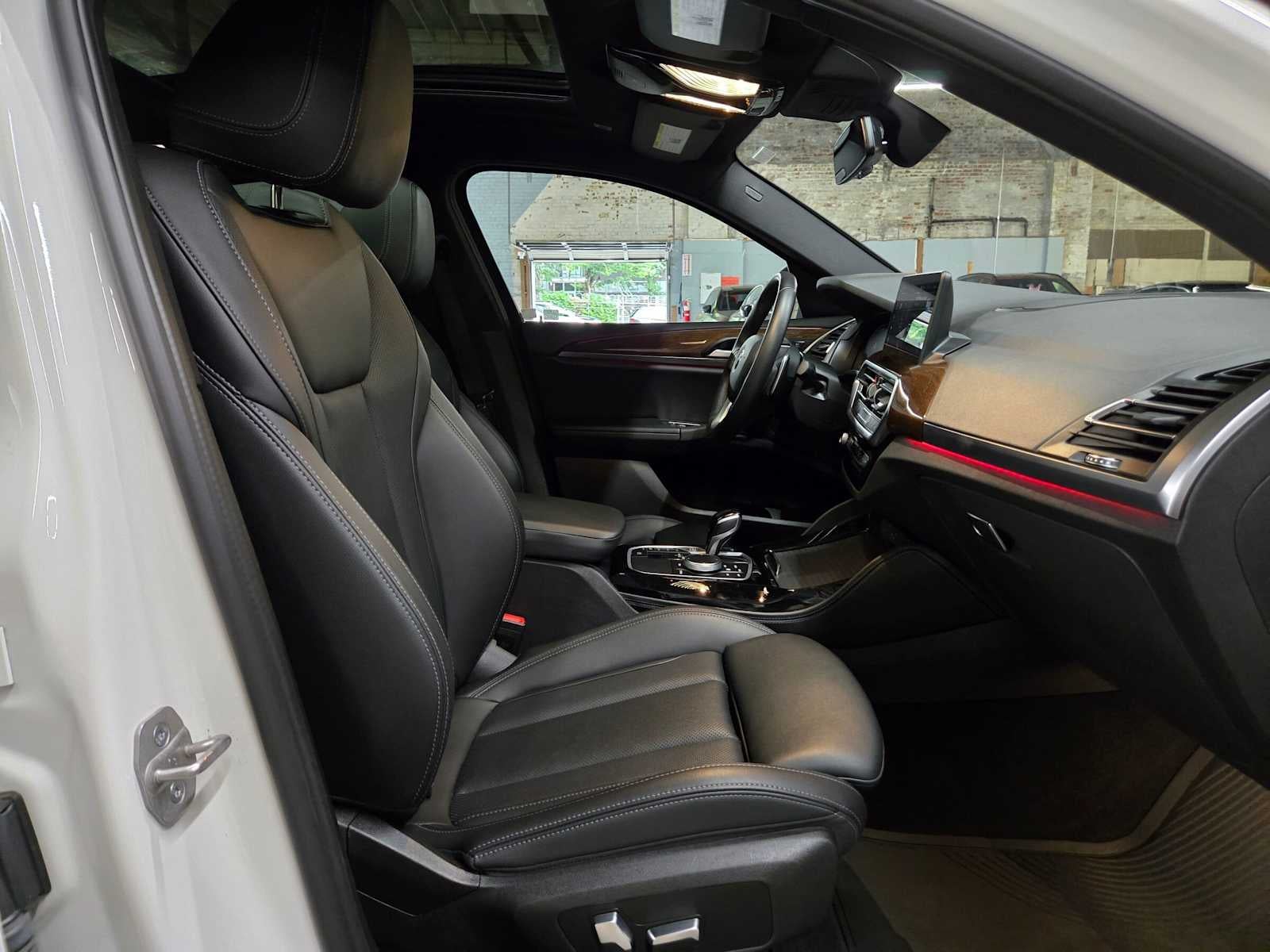 2023 BMW X4 xDrive30i