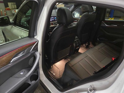 2023 BMW X4 xDrive30i