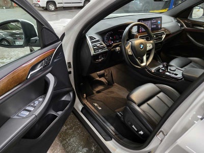 2023 BMW X4 xDrive30i