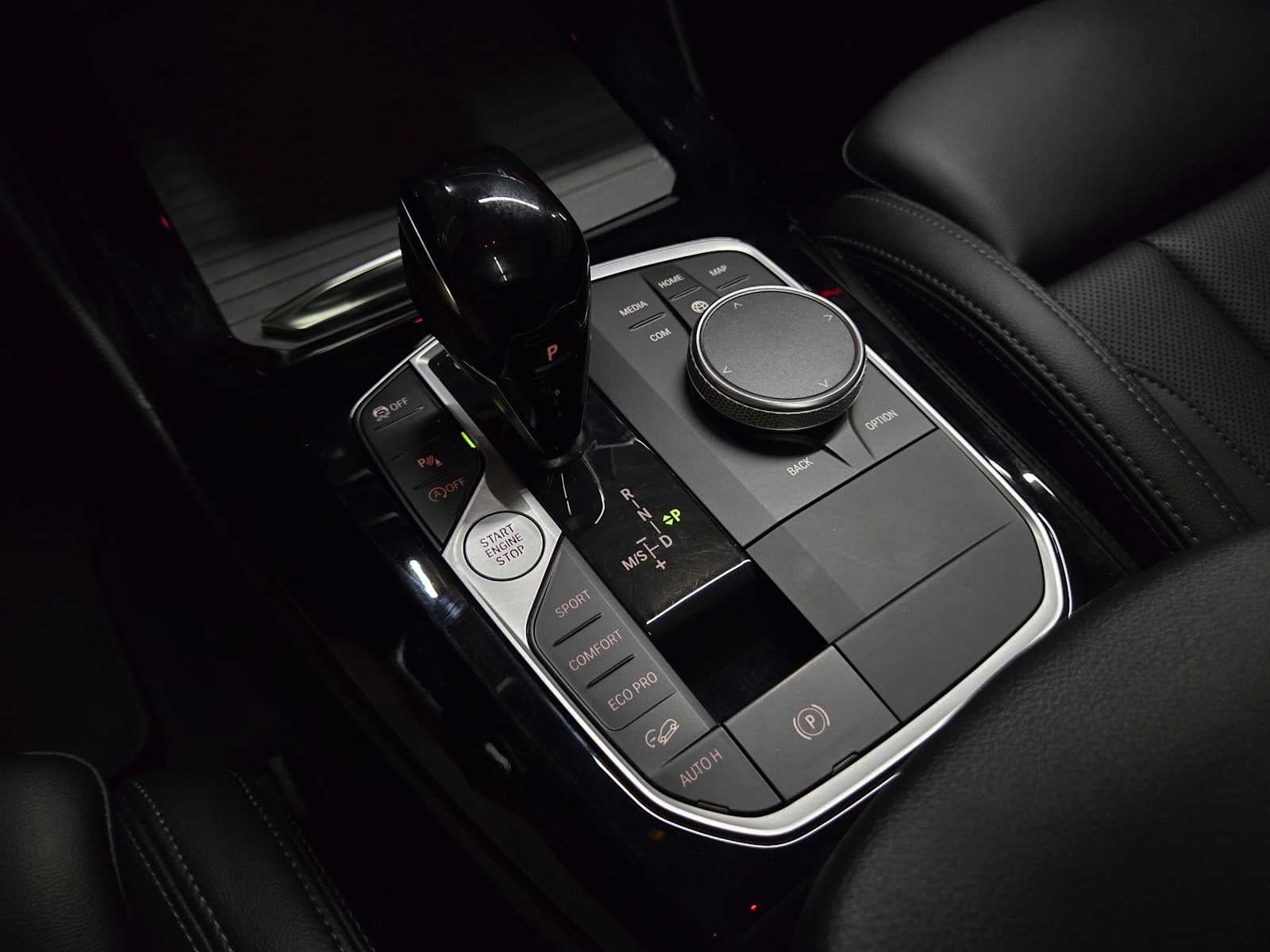 2023 BMW X4 xDrive30i