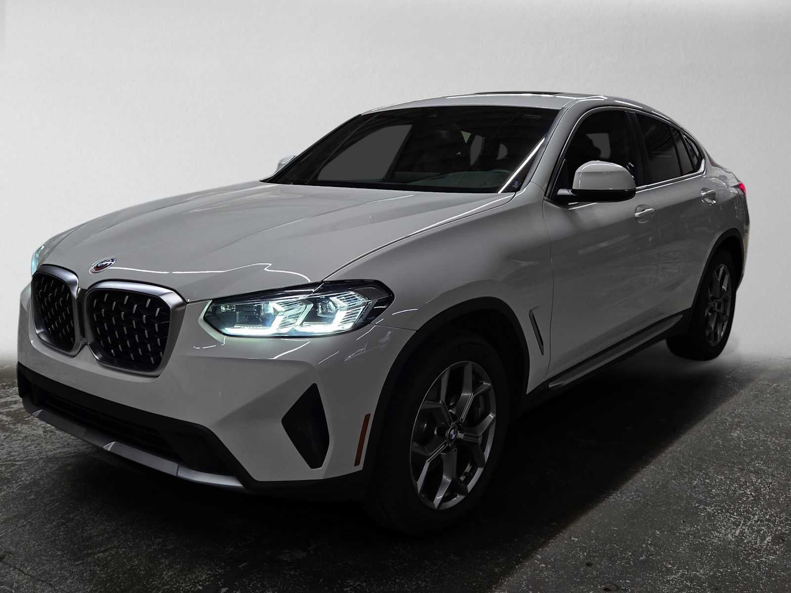 2023 BMW X4 xDrive30i