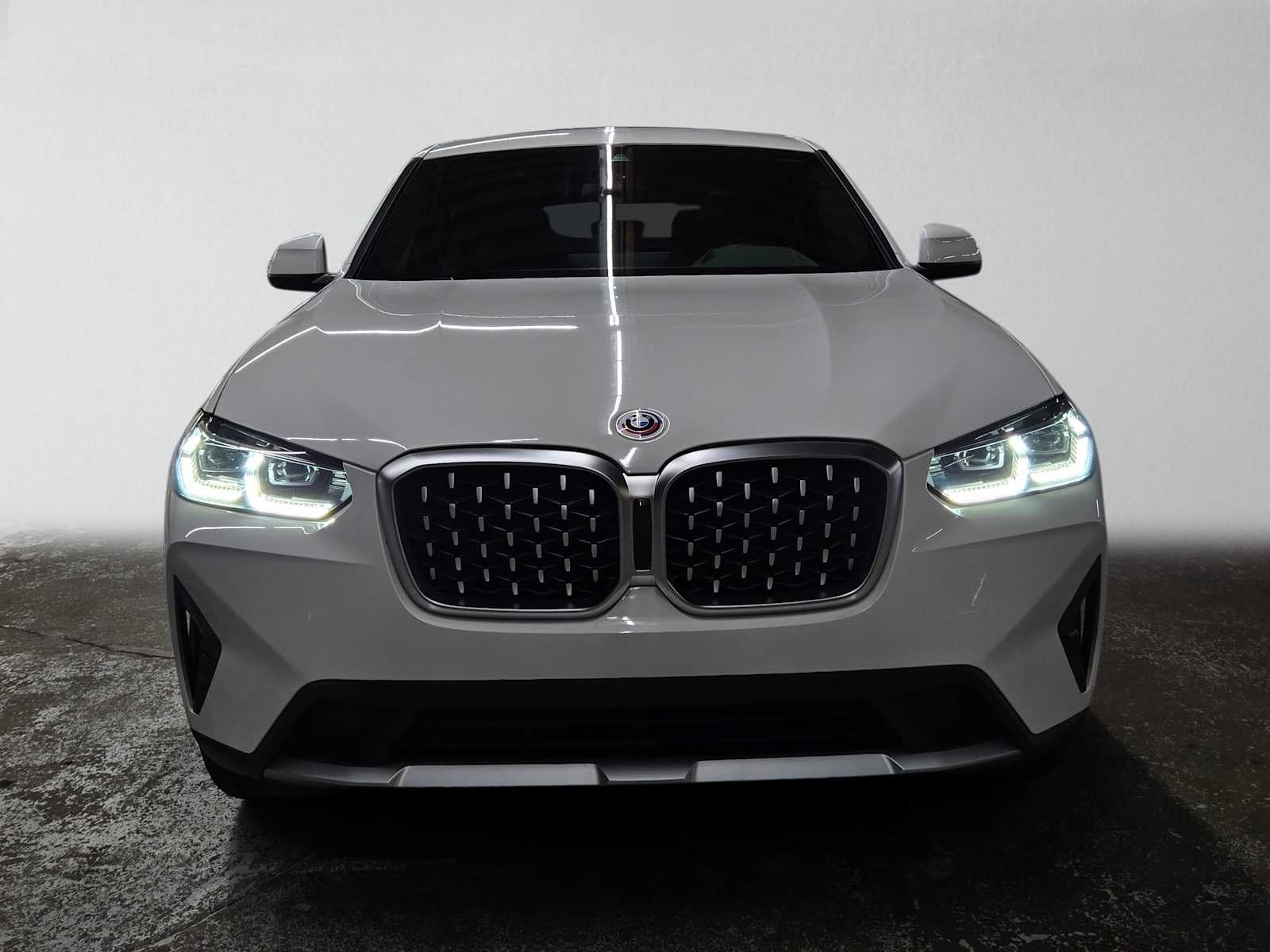 2023 BMW X4 xDrive30i