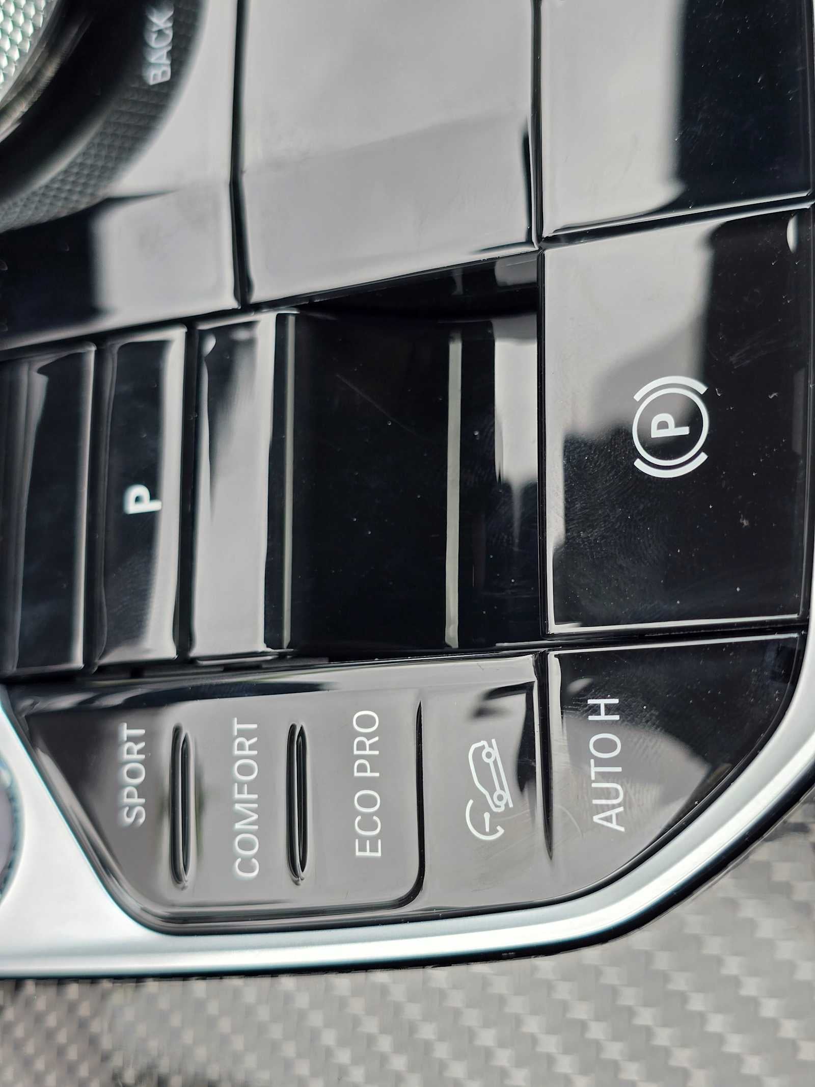 2026 BMW X7 M60i M60i