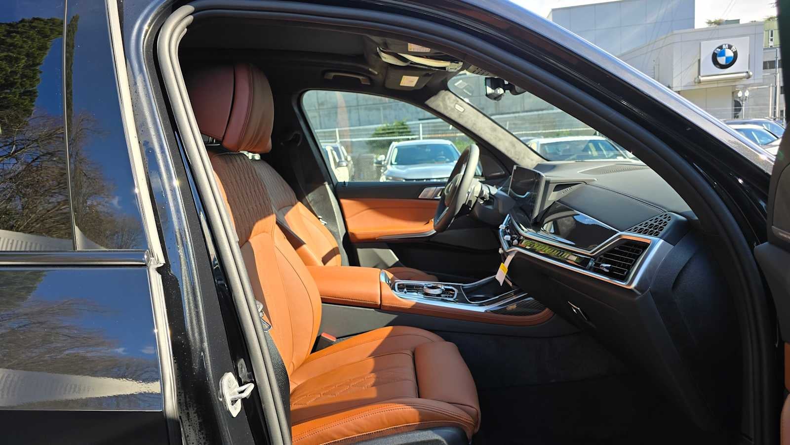 2026 BMW X7 M60i M60i