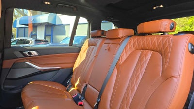 2026 BMW X7 M60i M60i