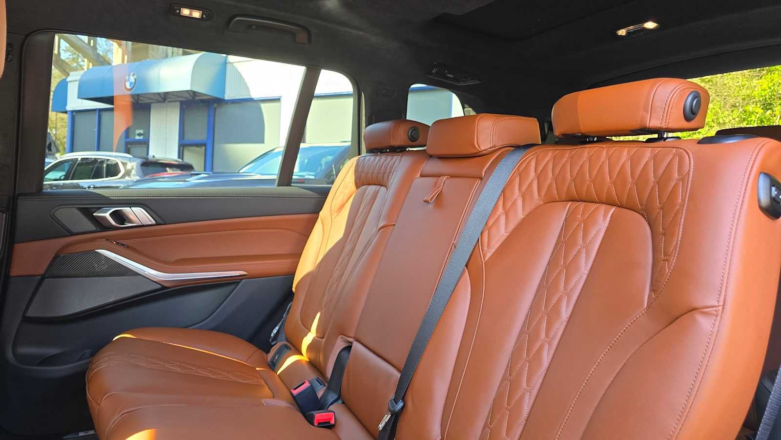 2026 BMW X7 M60i M60i