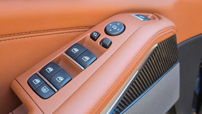 2026 BMW X7 M60i M60i