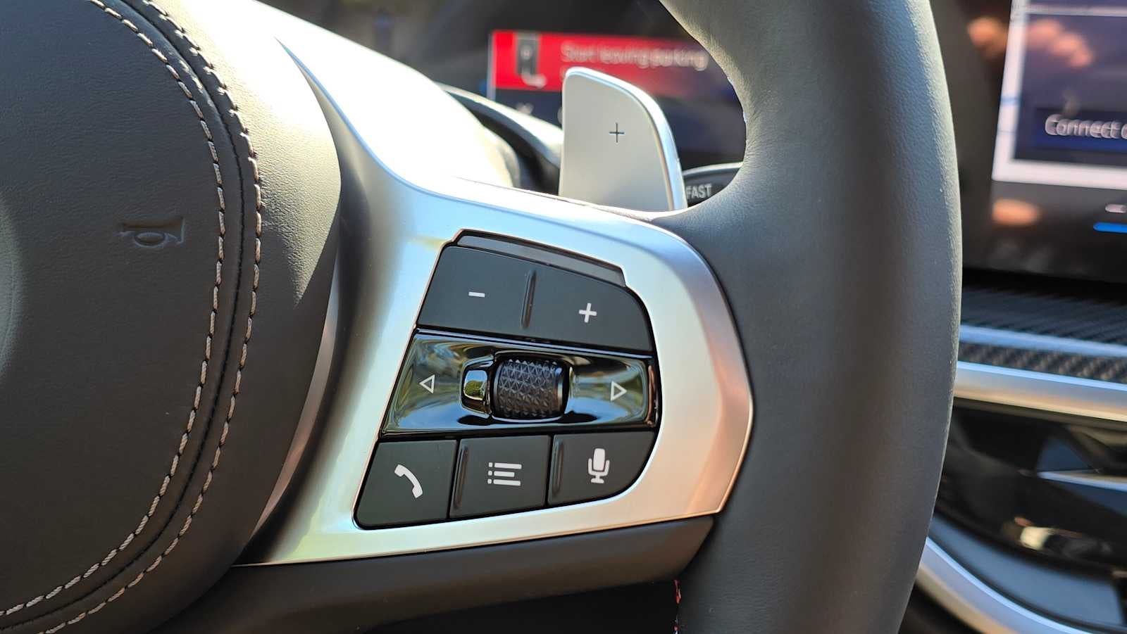 2026 BMW X7 M60i M60i