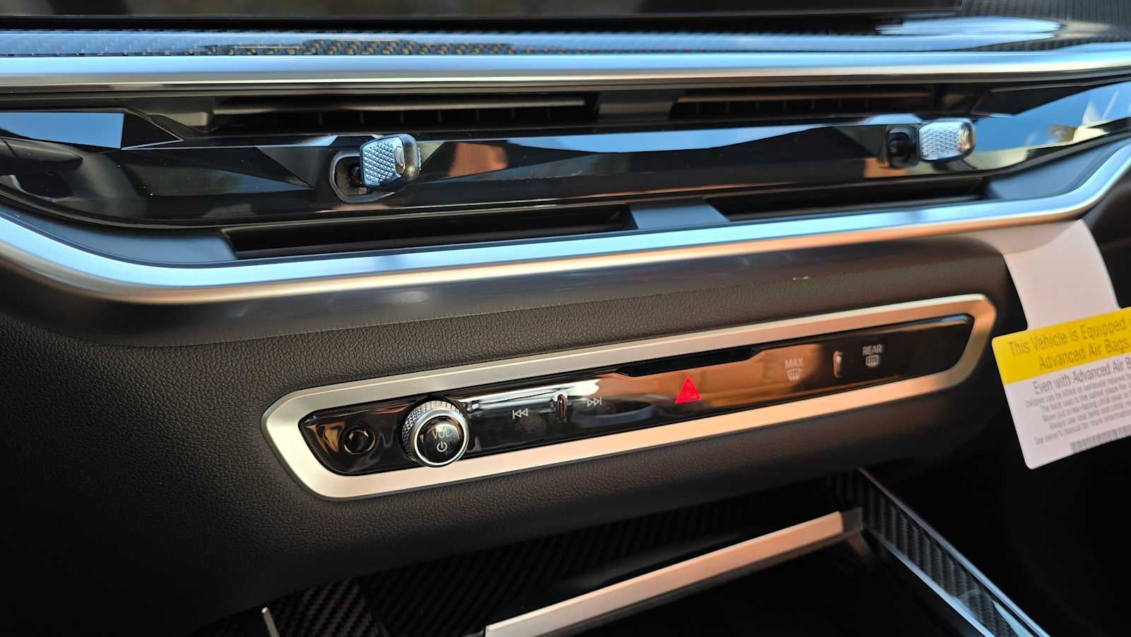 2026 BMW X7 M60i M60i