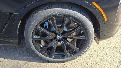 2026 BMW X7 M60i M60i