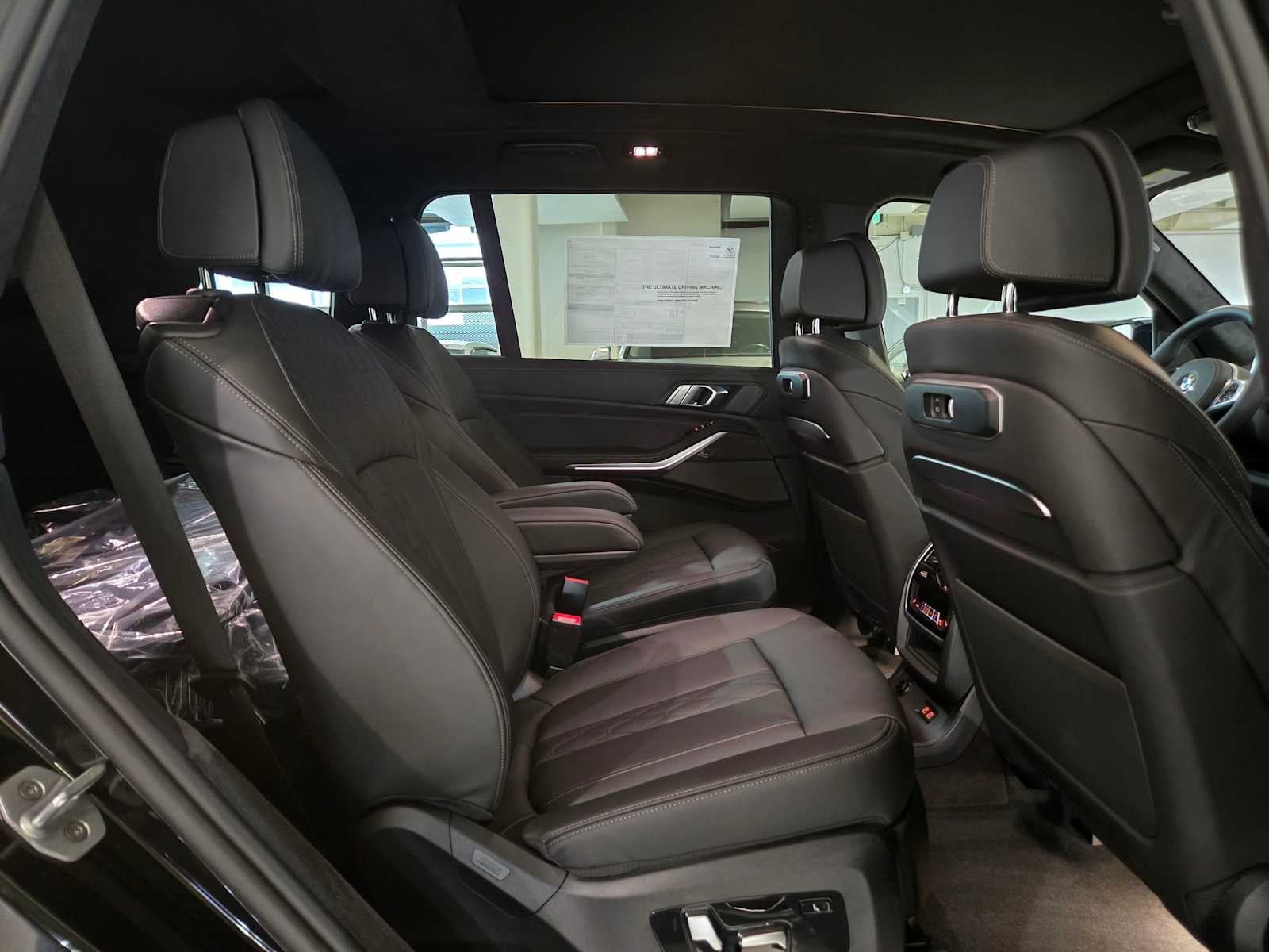 2027 BMW X7 M60i M60i