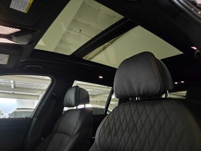 2027 BMW X7 M60i M60i