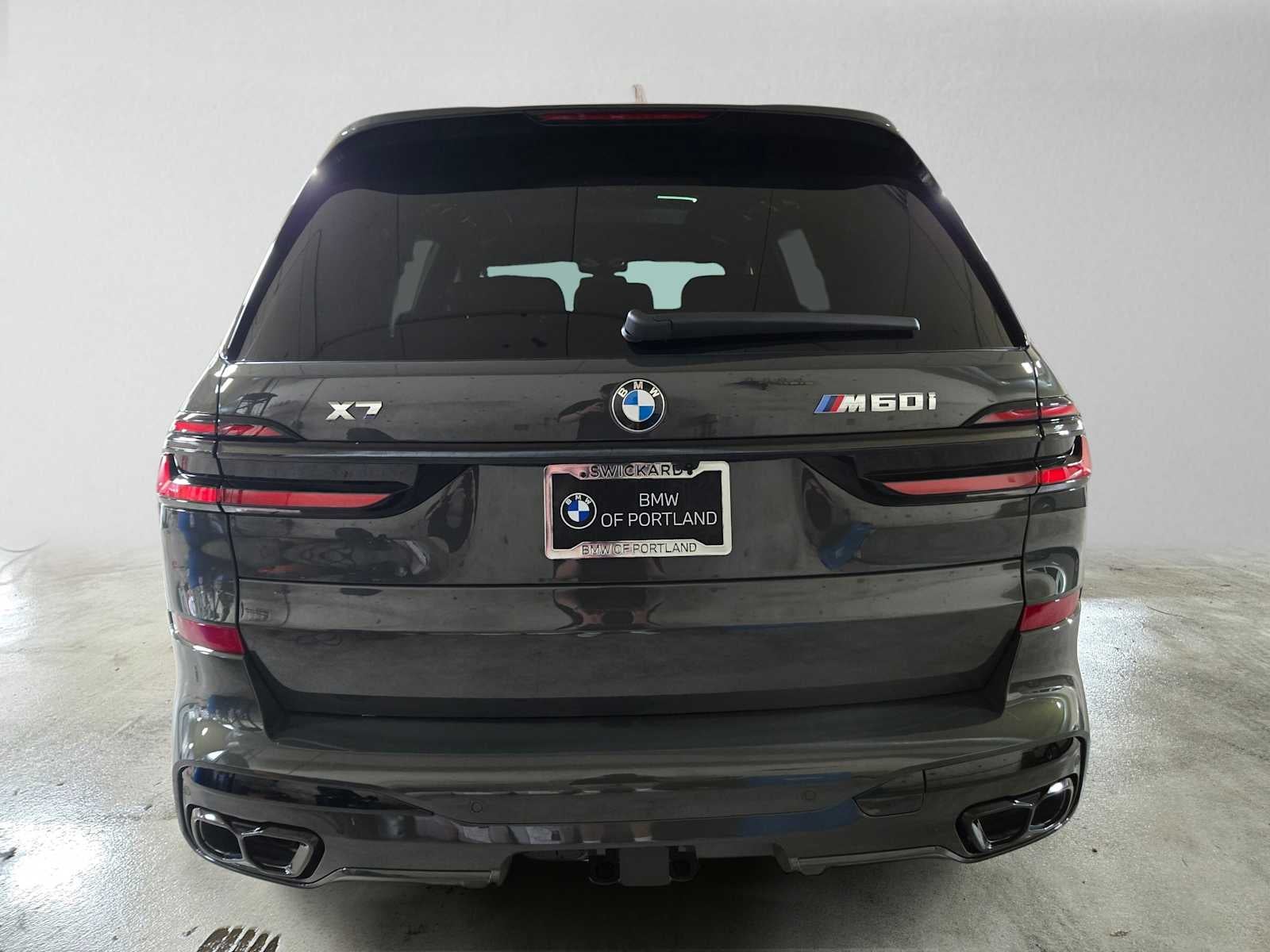 2027 BMW X7 M60i