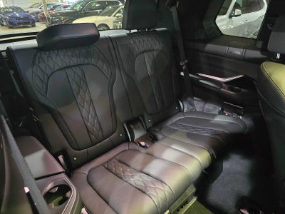 2026 BMW X7 M60i M60i