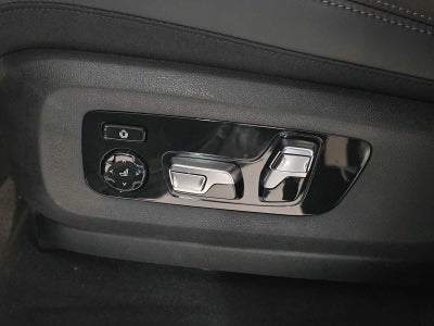 2026 BMW X7 M60i M60i