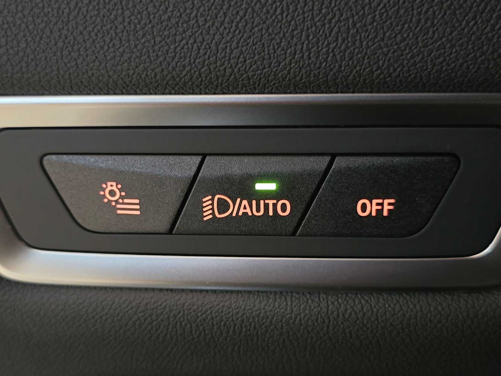 2026 BMW X7 M60i M60i