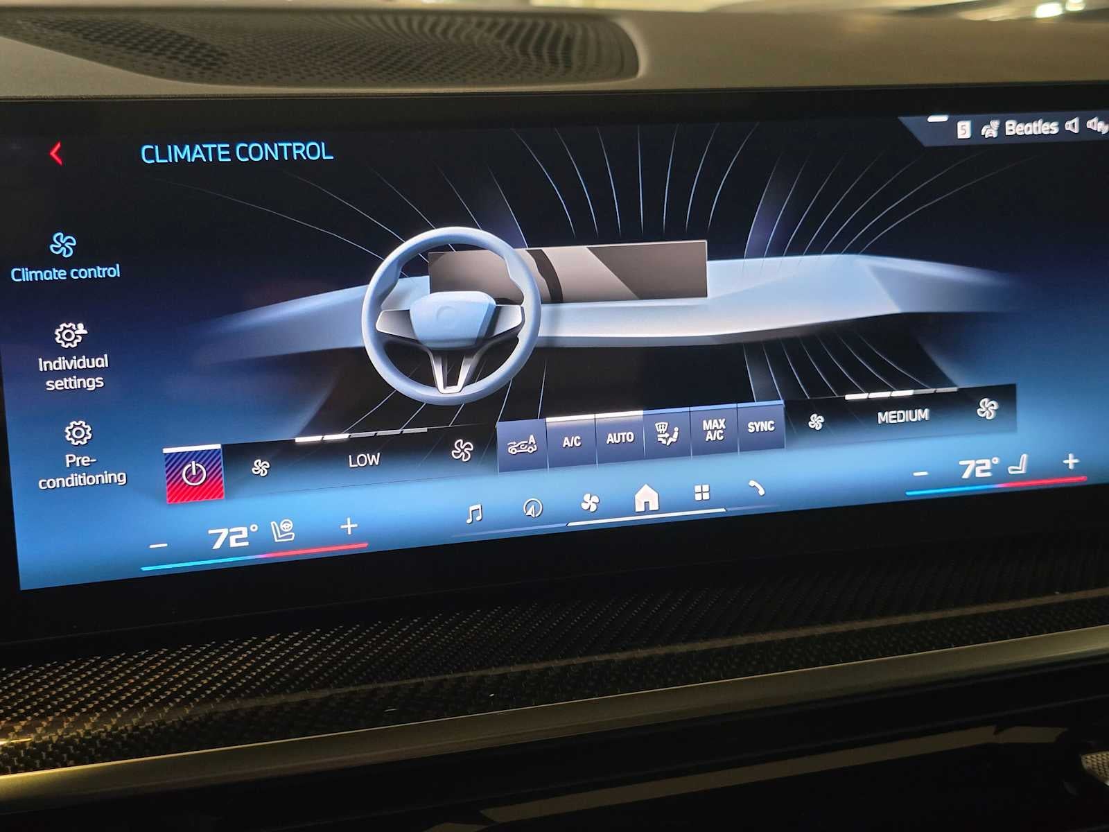 2026 BMW X7 M60i M60i