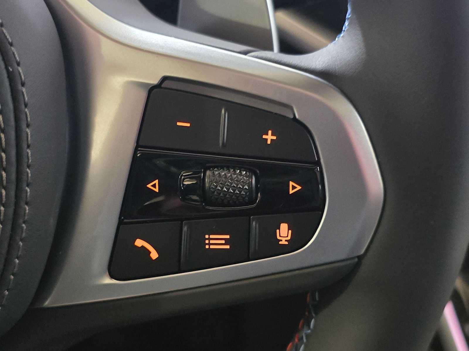 2026 BMW X7 M60i M60i