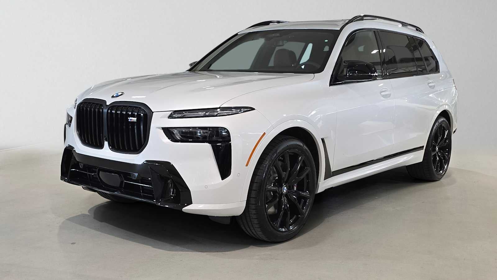 2027 BMW X7 M60i
