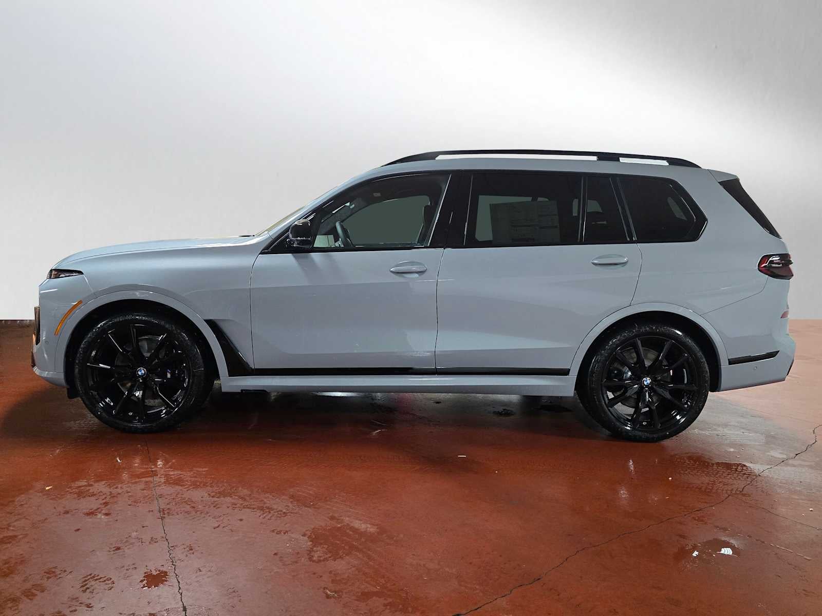 2026 BMW X7 M60i