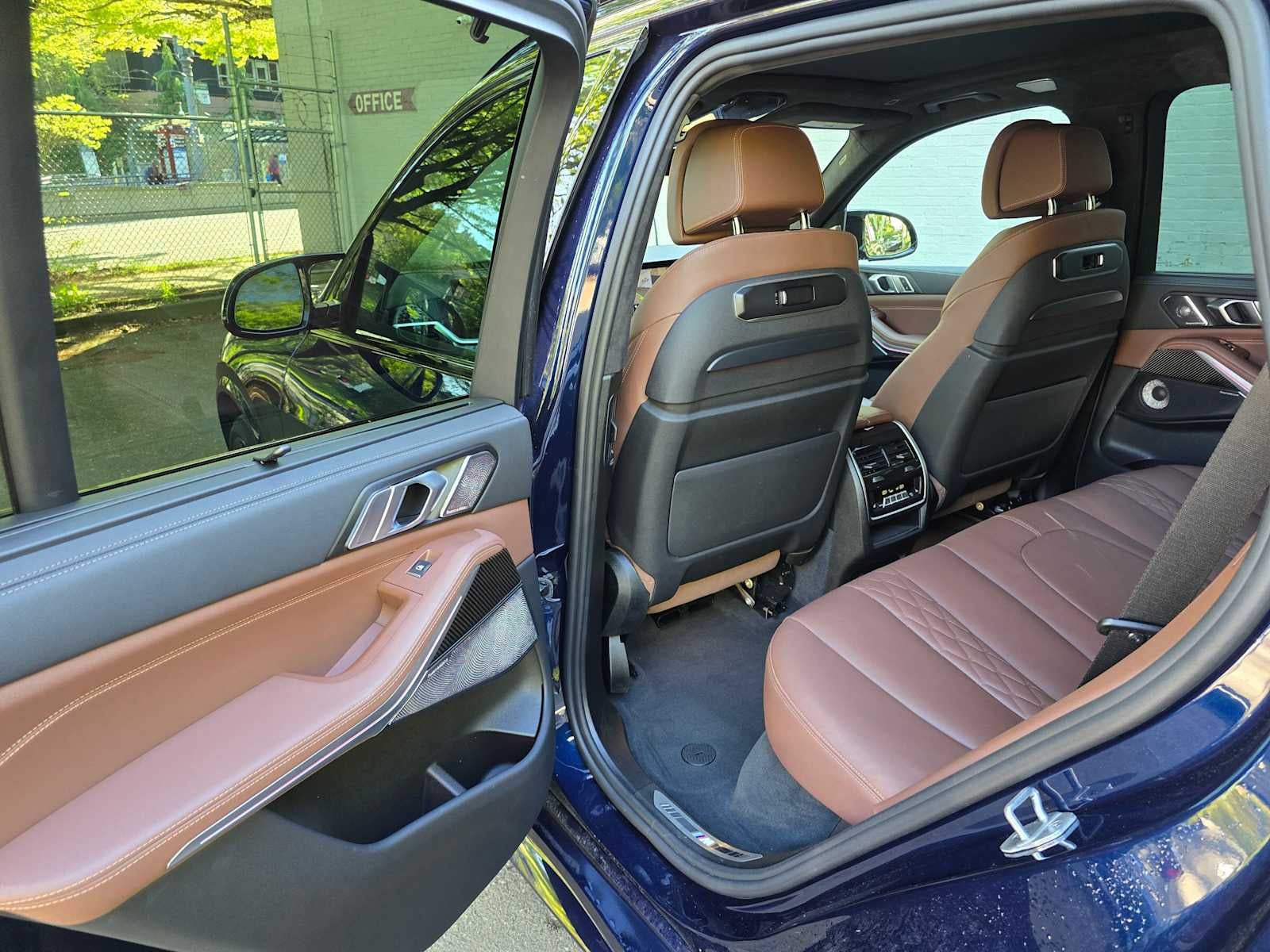 2025 BMW X5 M60i M60i