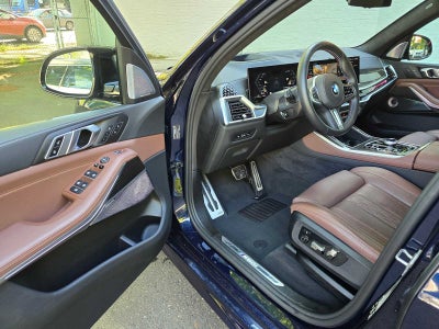 2025 BMW X5 M60i M60i